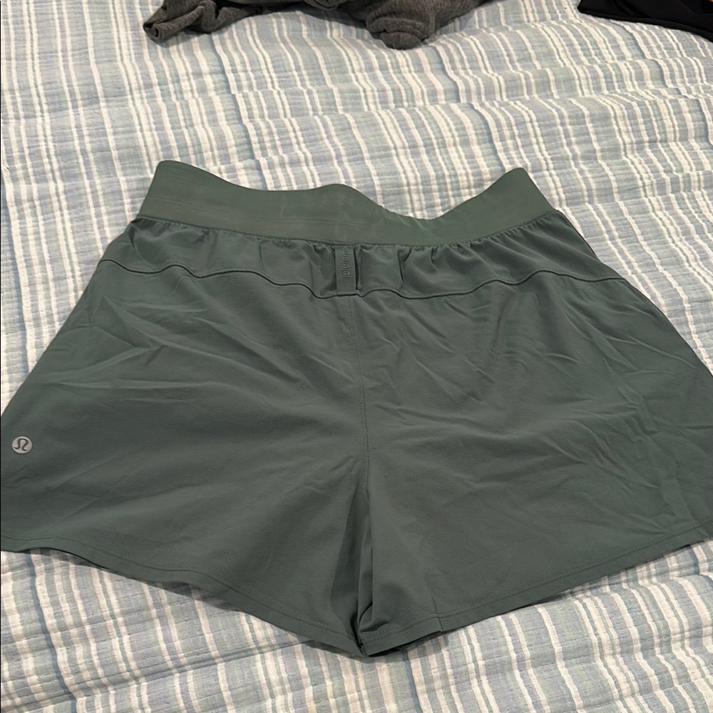 lululemon athletica Green Athletic Shorts Lightweight Elastic Waist